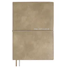 Купить Ежедневник дат. 2026г. А6+ 128л "Шеврет" бежевый, кожзам, мягк. переплет, застёжка-резинка, закладка, тисн. фольгой, офсет, справ.мат-лы, 2 ляссе, инд.уп — Фото №1