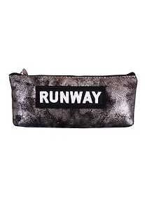 Купить Пенал на молнии "Runway Change Action" — Фото №1