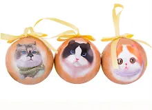 Купить Набор елочных шаров НГ Котики-пушистики (3 шт) (пластик) (7,5 см) (ПВХ Бокс) — Фото №1