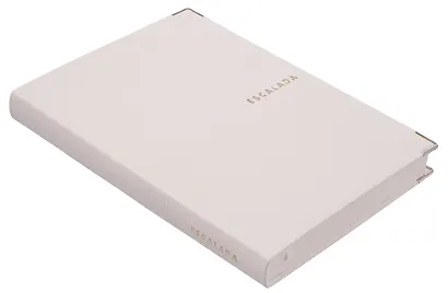 Ежедневник недат. А6+ 160л "Анро" белый, кожзам, интегр.переплет, тисн.фольгой, металл.уголки, закругл.углы, офсет, справ.мат-лы, ляссе, инд.уп - фото 2