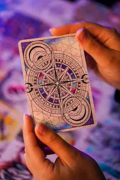 Оракул «Путь к звездам». Таро, гадания и знаки (56 карт и руководство) - фото 11