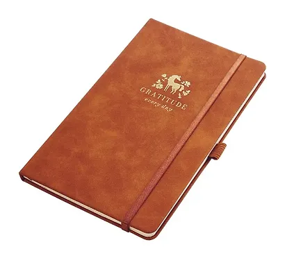 Еженедельник дат. 2026г. А5 64л 130x205 мм "Grace" светло-коричневый, иск.кожа, тв.переплет, тисн.фольгой, резинка, скругл.углы - фото 2