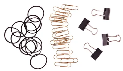 Набор канцелярский: резинки 4г 15 штук, зажимы черные 19 мм 4 штуки, скрепки золотые 33 мм 60 штук, Schiller - фото 6