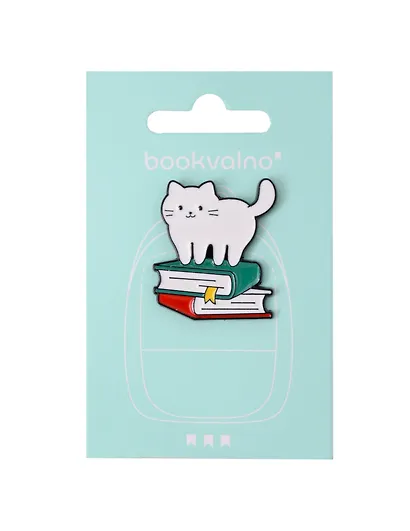 Значок Котик с книгами (металл) (12-5769-A48) - фото 1