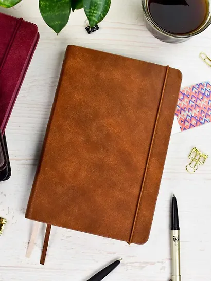 Ежедневник недат. А5 160л "Граниссо" коричневый, кожзам, тв.переплет, застежка-резинка, карман, тонир.блок, ляссе - фото 12