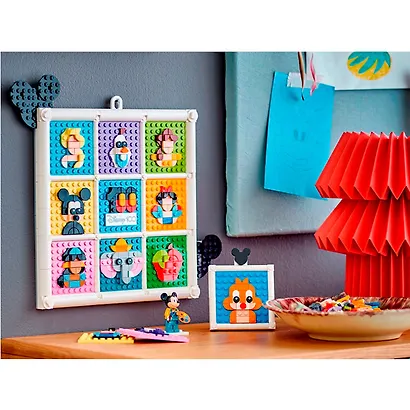 LEGO Disney: 100 лет анимации Диснея, 1022 детали (43221) - фото 3