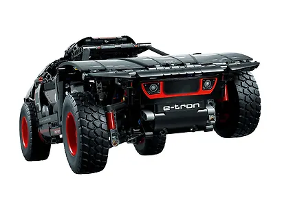 LEGO Technic: Автомобиль внедорожник Audi RS Q e-tron, 914 деталей (42160) - фото 8