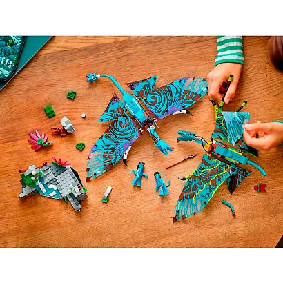 LEGO Avatar: Первый полёт Джейка и Нейтири на Банши, 572 деталей (75572) - фото 13