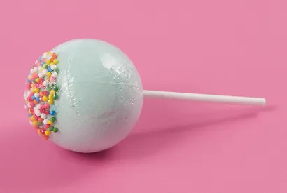 Бомбочка-леденец для ванны Мишка (кокос) (блистер) (70 г) - фото 3