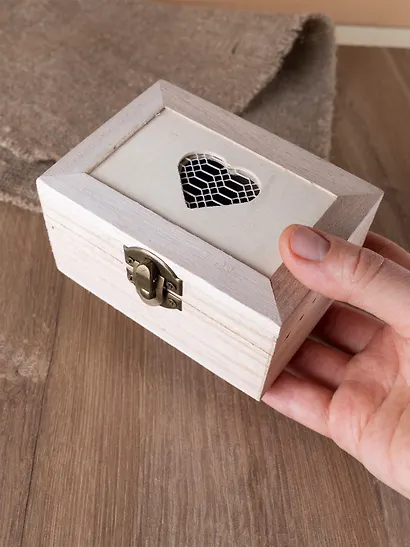 Шкатулка "Сердце", вырубка, средняя 11,5*8*5,5/11,3*8*5,1, дерево - фото 10