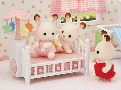 Детская кроватка с мобилем - фото 4