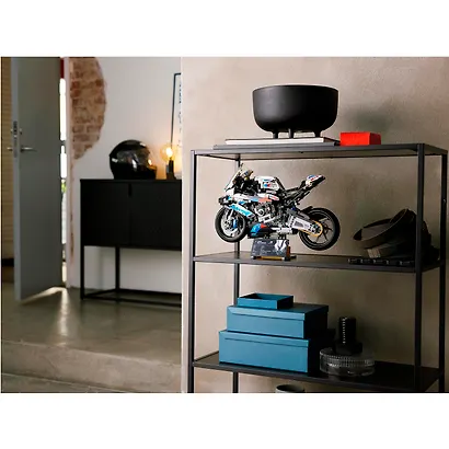 LEGO Technic: Мотоцикл BMW M 1000 RR, 1920 деталей (42130) - фото 8