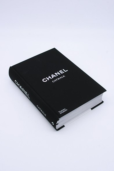 Chanel Catwalk: The Complete Collections - фото 3