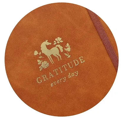 Ежедневник дат. 2026г. А5 176л 140x200 мм "Grace" светло-коричневый, иск.кожа, тв.переплет, тисн.фольгой, резинка, скругл.углы - фото 3