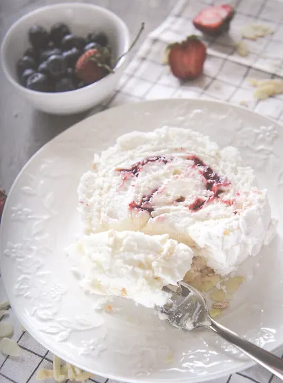 Десерты по любви. Муссы безе, меренги, зефир и кремы. Секреты текстуры и вкуса - фото 5