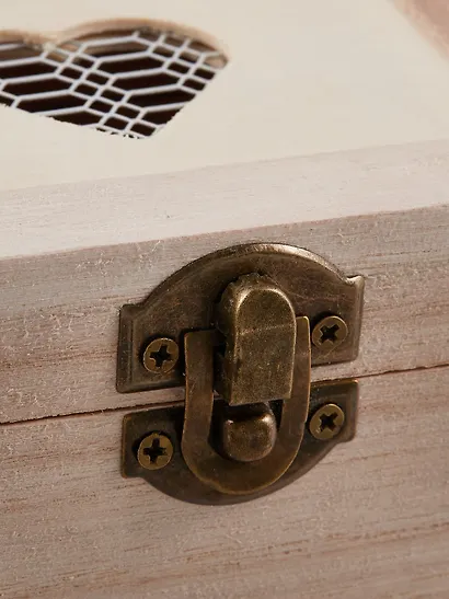 Шкатулка "Сердце", вырубка, средняя 11,5*8*5,5/11,3*8*5,1, дерево - фото 9