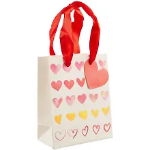 Купить Пакет А6 14,5*11,5*6 "Little hearts" жен., бум.мат.ламинат — Фото №1