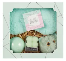 Купить Подарочный набор Mint Dream (свеча,бомбочка, маска для сна, брелочек,открытка) (19х18) (12-Guangfa-P10) — Фото №1