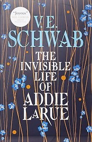 Купить The Invisible Life of Addie Larue (Victoria Schwab) Незримая жизнь Адди Ларю (Виктория Шваб)/ Книги на английском языке — Фото №1