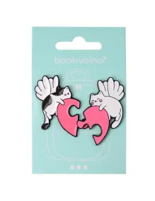 Купить Значки парные Котики с крыльями и сердечком-пазлом (2 шт) (металл) (12-5769-A37) — Фото №1