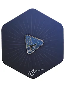 Купить Значок ночь Териберка, Хвост кита в треугольнике (Мурманск) (мур З-202) — Фото №1