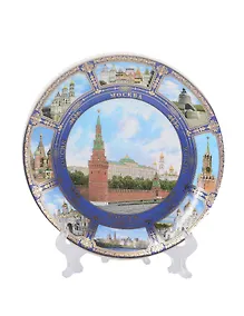 Купить Тарелка сувенирная Москва Набережная с подставкой (D10 К8) (фарфор) (10-K8-22) — Фото №1