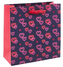 Купить Пакет А6 17*17*6 "Сердечки" жен., бум.мат.ламинат — Фото №1