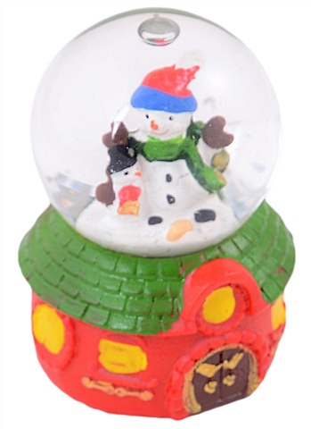 Снежный шар Снеговик в шапочке (пластик)