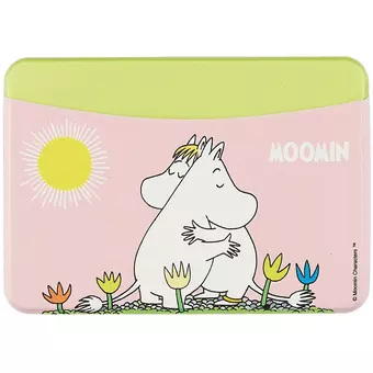 Чехол для карточек горизонтальный MOOMIN Муми-тролль и Фрекен Снорк обнимаются (МТЧ2021-01)