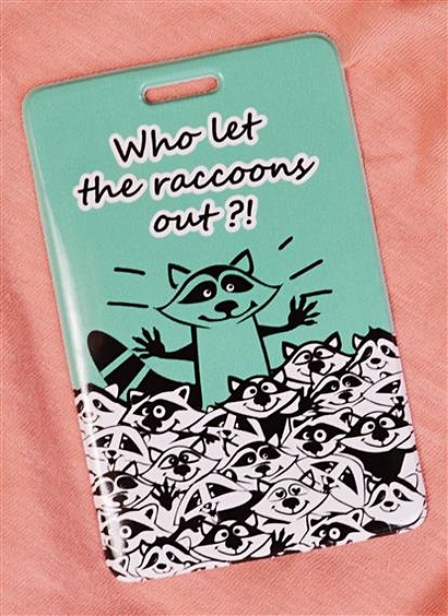 Чехол для карточек Who let the Raccoons out ДК2017-094 - фото 2