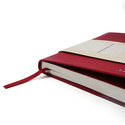 Записная книжка А6 80л кл. "Studio. Бордовый", иск.кожа,интегр.обл., скругл.углы, ляссе - фото 9