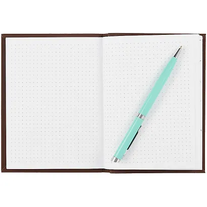 Записная книжка А6 80л тчк. "MATERIALS. WOOD" интегр.обл., ламинация soft touch, тиснение фольгой - фото 3