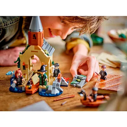 LEGO Harry Potter: Лодочный домик в замке Хогвартс, 350 деталей (76426) - фото 10