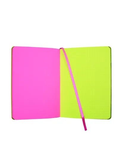 Записная книжка А6 96л кл. малинов.+салатов.иск.кожа, мягк.переплет, ляссе, желт.офсет, оранж.офсет, инд.уп. - фото 3