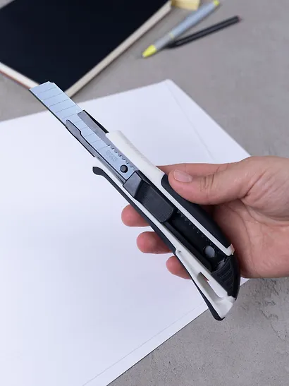 Нож канцелярский 18мм блистер, Schiller - фото 7