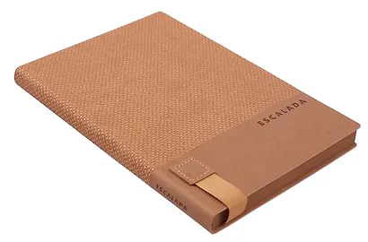 Ежедневник недат. А5 160л "Виннер" коричневый, кожзам, мягк. переплет, блинт.тисн, офсет, справ.мат-лы, ляссе с аппликацией, инд.уп - фото 2