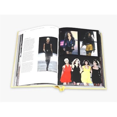 Versace Catwalk: The Complete Collections - фото 3