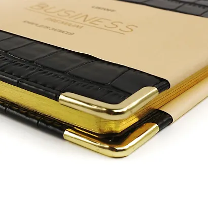 Книга для записей А5 80л "BUSINESS PREMIUM. Iguana Impact (черный)" иск.кожа, поролон, тв.переплет, мет.уголки, золот.срез, 2 ляссе, инд.уп. - фото 3