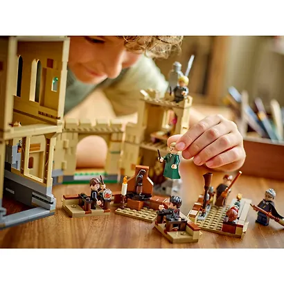 76447 Конструктор детский LEGO Harry Potter Замок Хогвартс - Уроки полетов, 651 деталей, возраст 9+ - фото 11