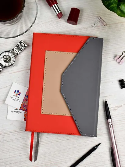 Ежедневник недат. А5 160л "Руффо" красный, серый, бежевый, иск.кожа, тв.переплет, офсет, ляссе - фото 13