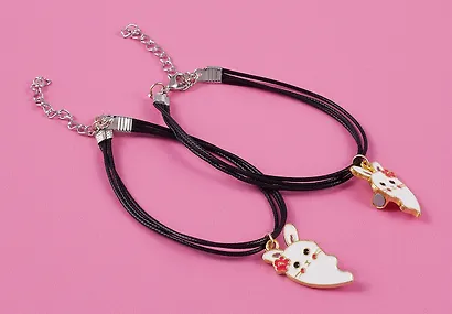 Набор парных браслетов с подвеской «Кролики-половинки сердца», текстиль, металл, Lafilaf - фото 3
