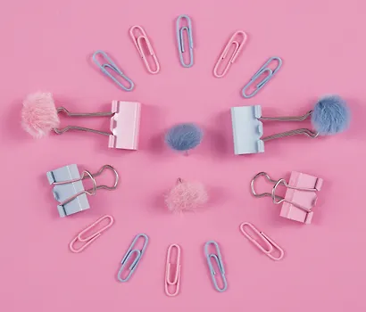 Набор канцелярский: кнопки-гвоздики  с шариками 2 штуки, зажимы 25 мм 5 штук, зажимы с шариками 2 штуки, скрепки 28 мм 80 штук, Yoi - фото 6