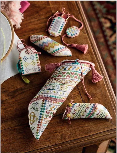 Шкатулка с сокровищами. Прикладная счетная вышивка Бетси Морган - фото 7