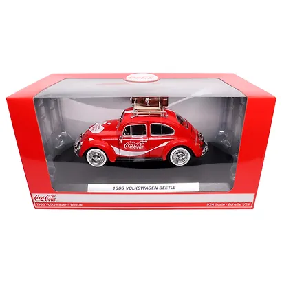 Машинка литая коллекционная Motor City Classics - Die-сast модель по лицензии Coca-Cola 1966 Volkswagen Beetle (Top Rack), масштаб 1:24 - фото 2