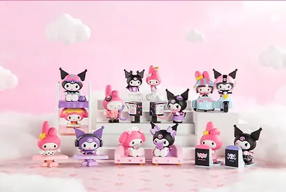 Фигурка коллекционная Pop Mart Sanrio characters Sweet Besties в ассортименте (коробка) (10х8х8) (44268) - фото 4