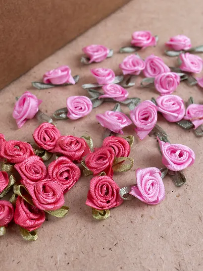 Набор Пришивные розочки с листиками коралловые/персиковые (15) (1,5см) (20шт) (пакет)+Пришивные розочки с листиками розовые (1,5см)(20шт)(пакет) (11-01055-QS73-5) - фото 5