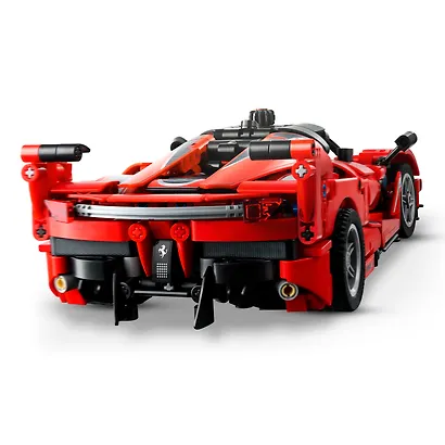 42212 Конструктор детский LEGO Technic Гоночный автомобиль Ferrari FXX K, 897 деталей, возраст 10+ - фото 12