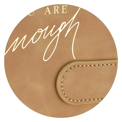 Ежедневник недат. А6+ 120л 110х190 "Бейбискин" бежевый, иск.кожа, тв.переплёт, тиснение фольгой, магнит.клапан, офсет, ляссе - фото 9