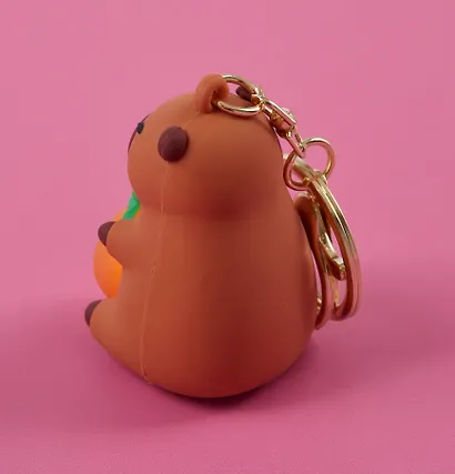 Брелок-фонарик Капибара (ПВХ) (4х5) - фото 6