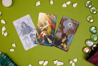 Ostara Tarot / Таро Остары (78 карт с серебряным обрезом и руководство для гадания) - фото 12